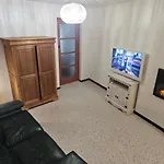 Maison Entiere, 5 Couchages, Avec Grand Espace Salon Cuisine De 80m2 A Quelques Minutes Des Plages De La Dordogne Pinsac