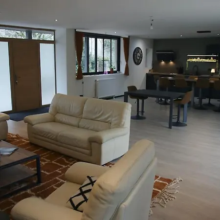 Dom wakacyjny Maison Entiere, 5 Couchages, Avec Grand Espace Salon Cuisine De 80m2 A Quelques Minutes Des Plages De La Dordogne Pinsac