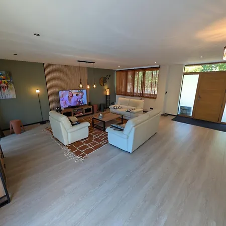 Maison Entiere, 5 Couchages, Avec Grand Espace Salon Cuisine De 80m2 A Quelques Minutes Des Plages De La Dordogne Dom wakacyjny Pinsac