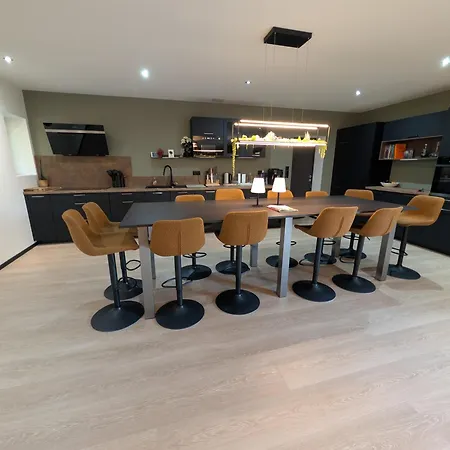 Dom wakacyjny Maison Entiere, 5 Couchages, Avec Grand Espace Salon Cuisine De 80m2 A Quelques Minutes Des Plages De La Dordogne Pinsac