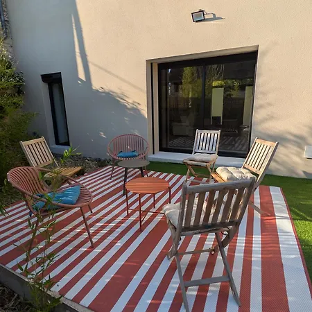 Maison Entiere, 5 Couchages, Avec Grand Espace Salon Cuisine De 80m2 A Quelques Minutes Des Plages De La Dordogne * Pinsac