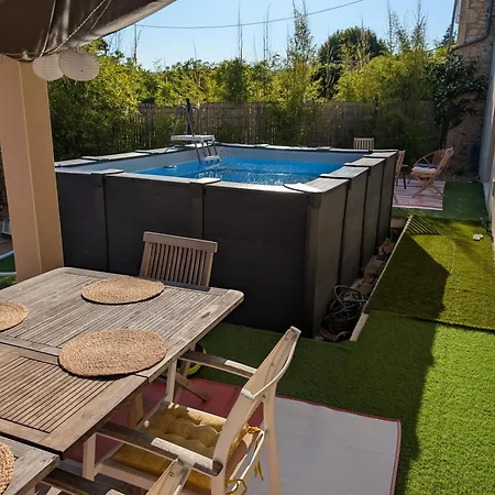Dom wakacyjny Maison Entiere, 5 Couchages, Avec Grand Espace Salon Cuisine De 80m2 A Quelques Minutes Des Plages De La Dordogne Pinsac