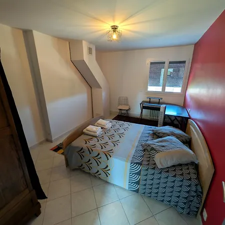 Maison Entiere, 5 Couchages, Avec Grand Espace Salon Cuisine De 80m2 A Quelques Minutes Des Plages De La Dordogne Dom wakacyjny